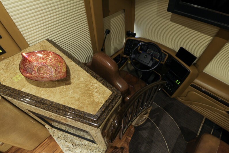 2008 Prevost Marathon H3-45 Quad Slide