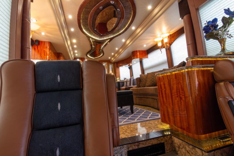 2014 Prevost Millennium H3-45 Quad Slide