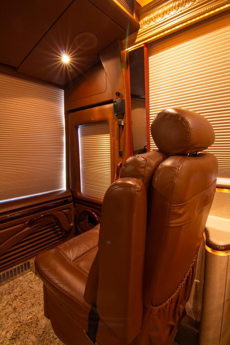 2007 Prevost Marathon XLV2 Double Slide