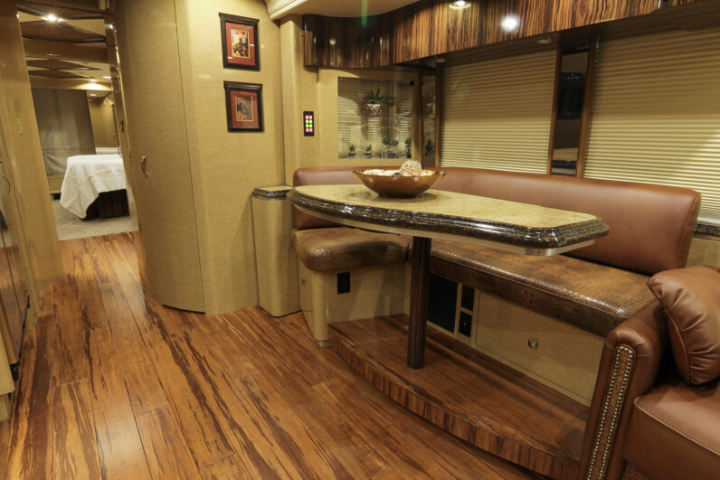 2008 Prevost Marathon H3-45 Quad Slide
