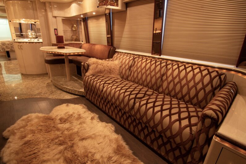 2007 Prevost Marathon XLV2 Double Slide