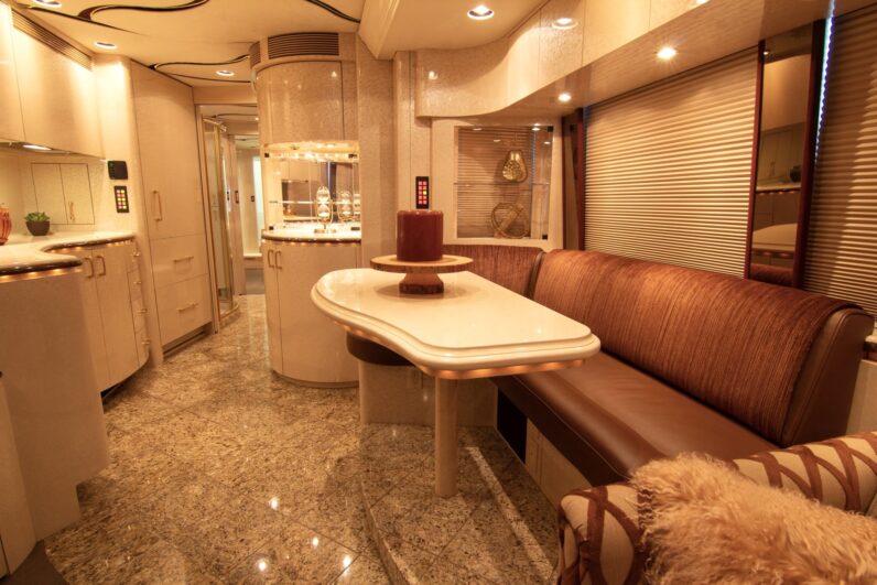 2007 Prevost Marathon XLV2 Double Slide