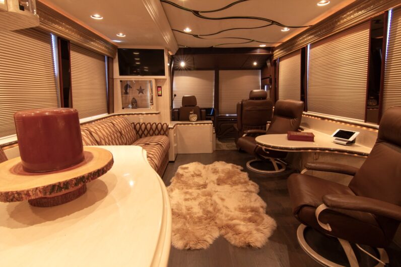 2007 Prevost Marathon XLV2 Double Slide