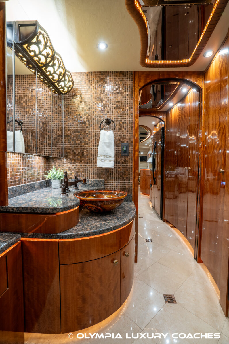 2010 Millennium H3-45 – Double Slide