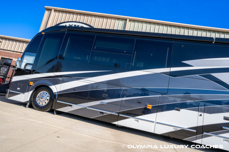 2022 Emerald H3-45 – Double Slide