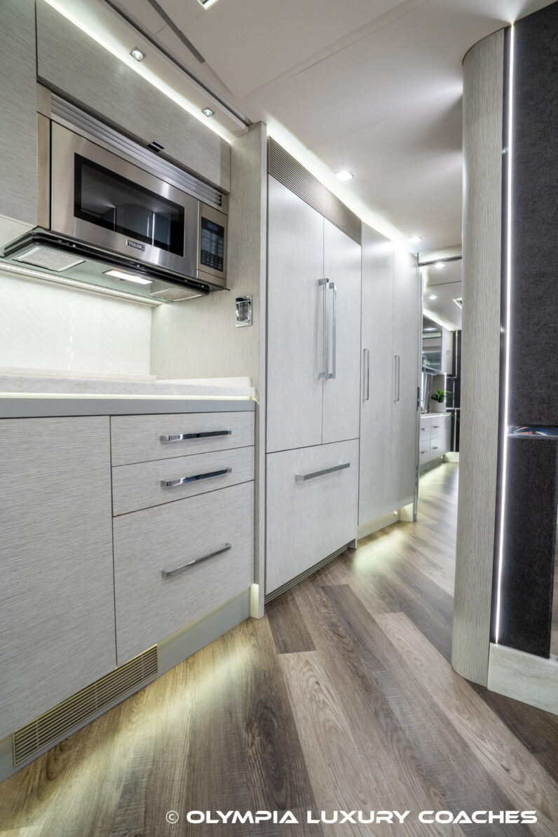 2022 Emerald H3-45 – Double Slide