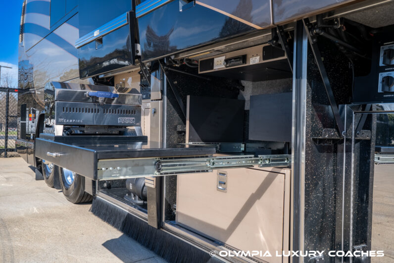 2007 Featherlite H3-45 – Double Slide