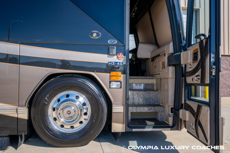 2007 Featherlite H3-45 – Double Slide