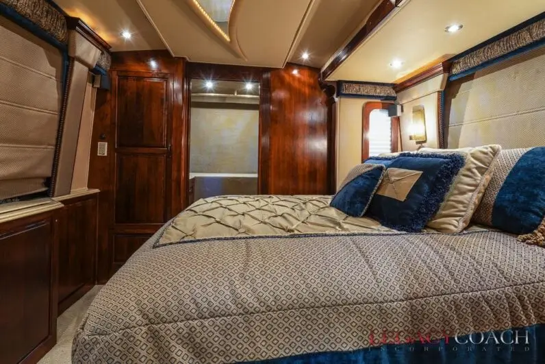 2004 Royale XLII Double Slide