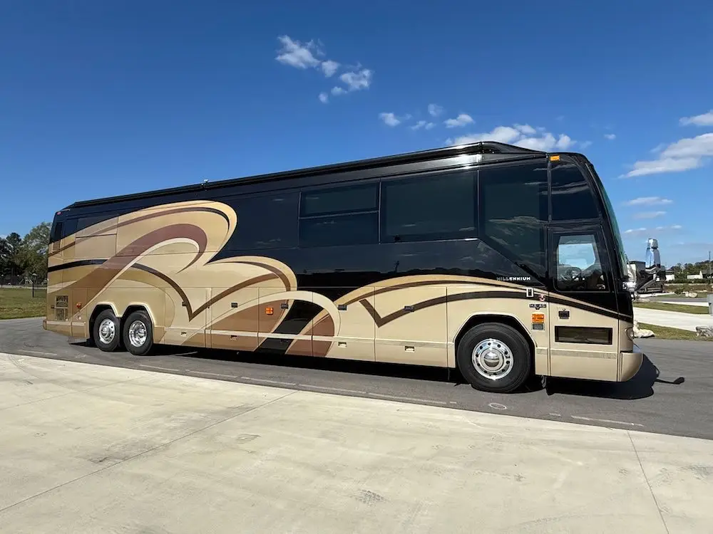 2008 Millennium H3-45 Double Slide