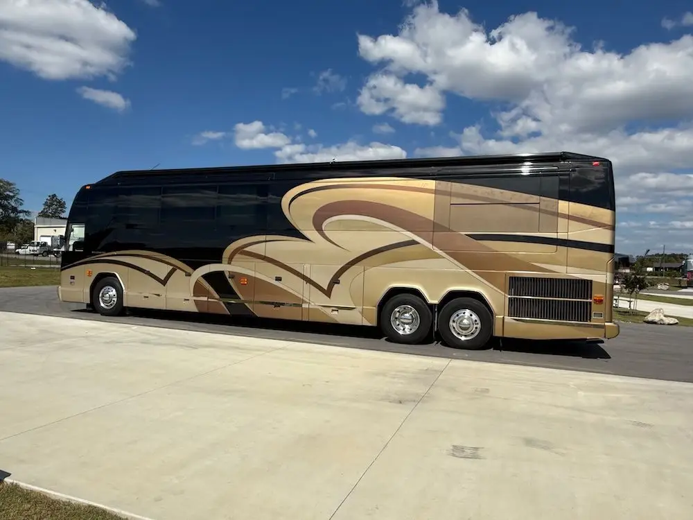 2008 Millennium H3-45 Double Slide