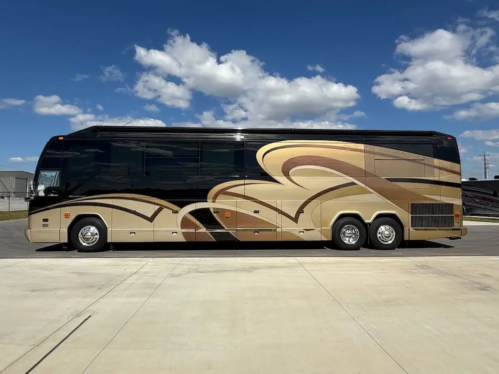 2008 Millennium H3-45 Double Slide